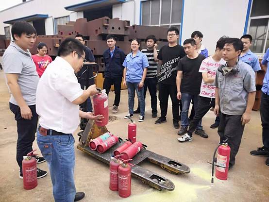 數控雕銑機,模具雕銑機,立式加工中心,石墨雕銑機-凱博數控 數控雕銑機,模具雕銑機,立式加工中心,石墨雕銑機-凱博數控